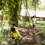 Travail dans le jardin