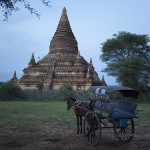 Près du temple Buledi