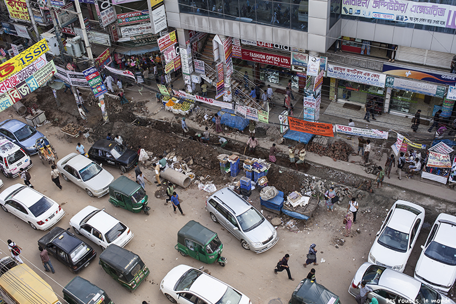 Travaux publics dans Dacca