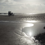 Et oui, une moto sur la plage