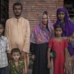 Une famille qui pose pour nous