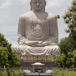 Bouddha géant assis