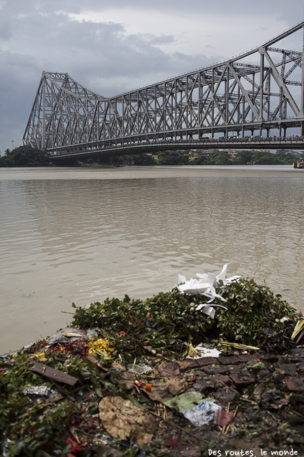 Le pont de Howrah